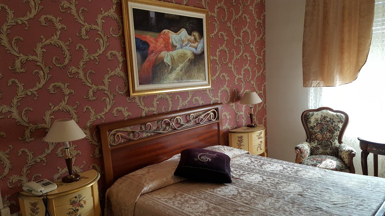 Hotel Royal Alessandria Exterior foto